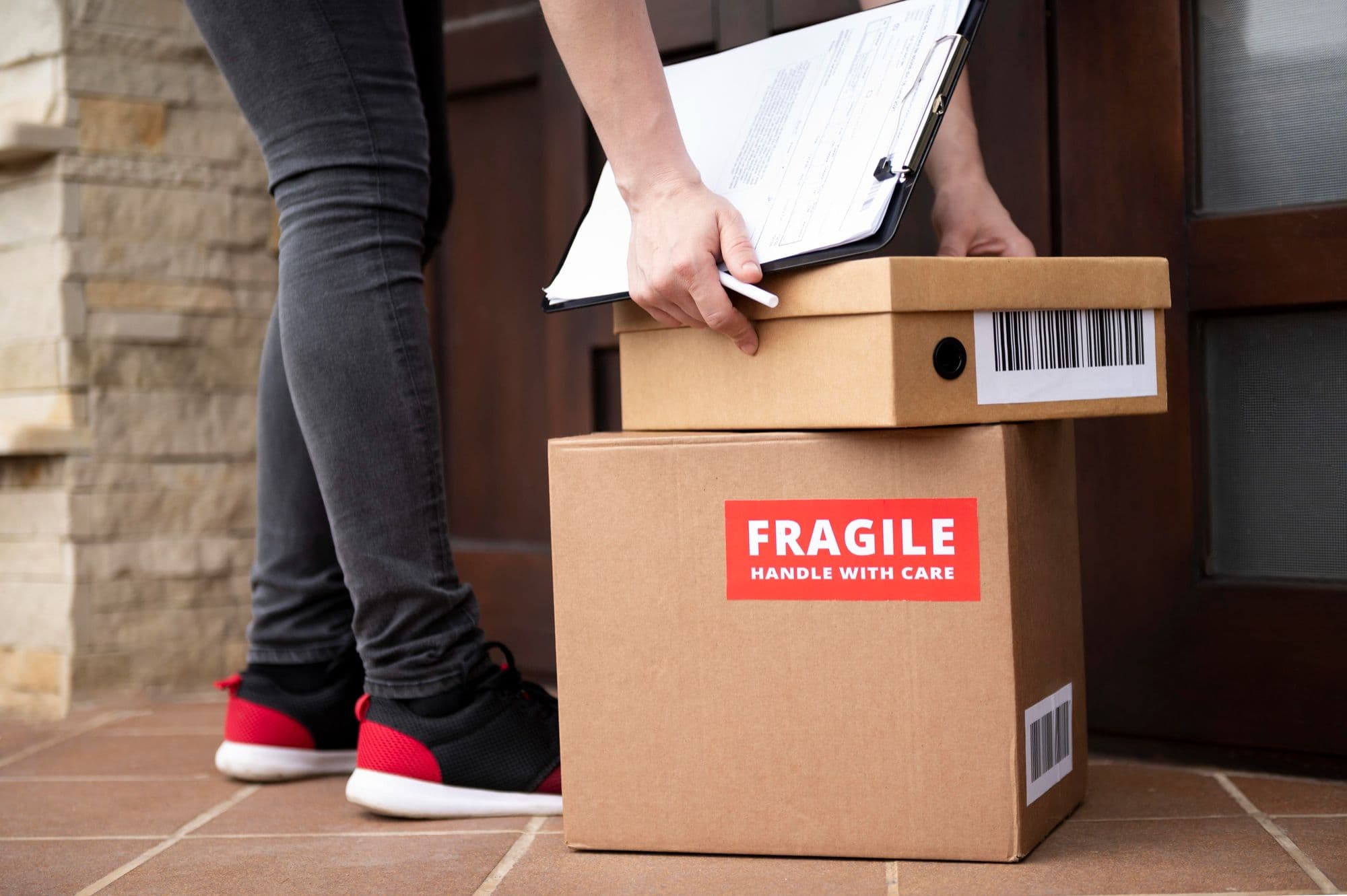 damaged package icon